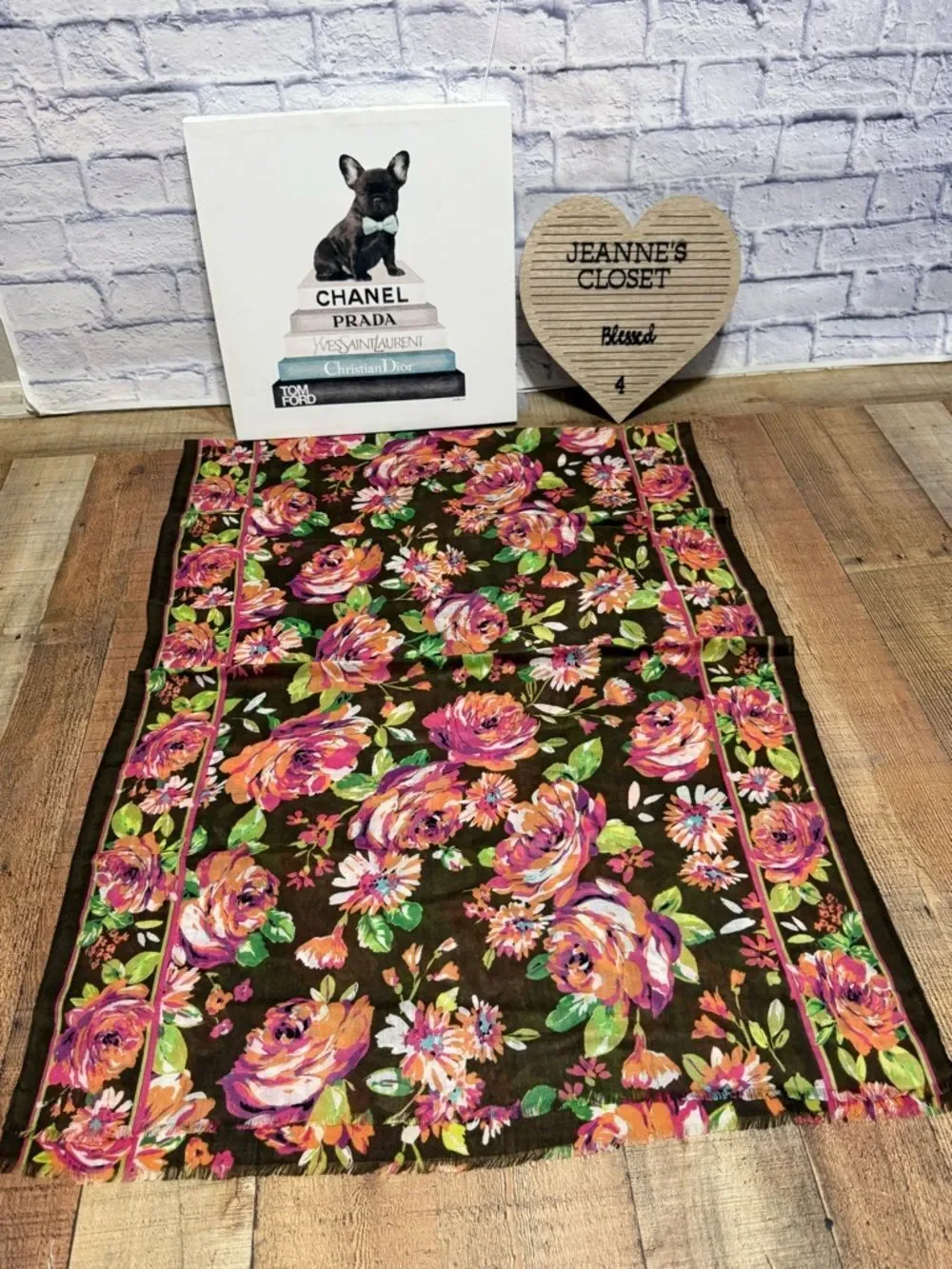 Vera Bradley oblong floral colorful scarf